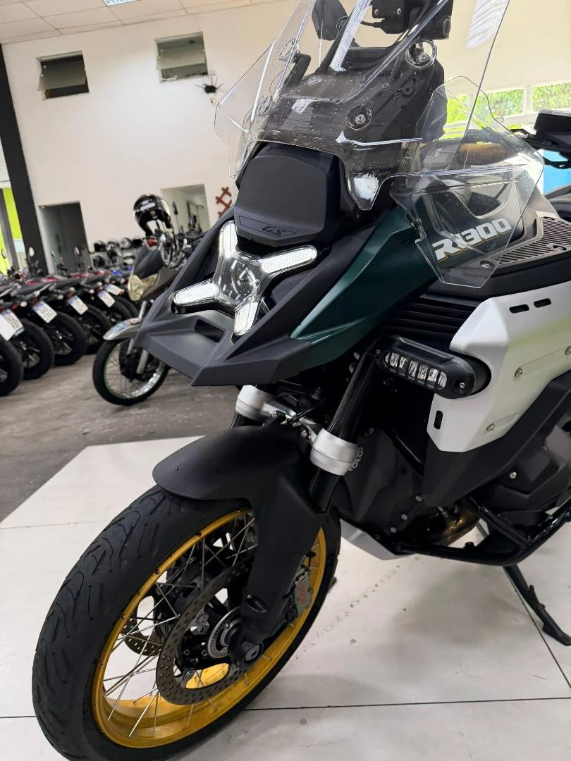 BMW R 1300 GS ADVENTURE OPTION 719