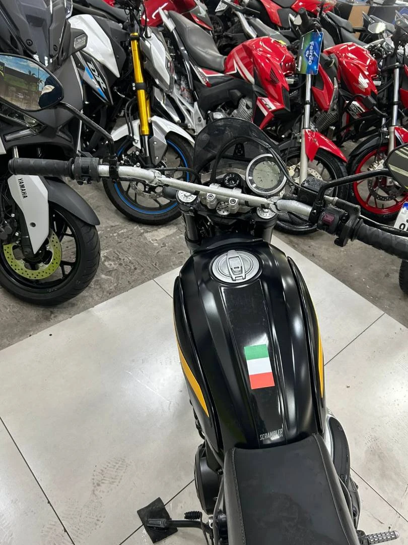 DUCATI SCRAMBLER FULL THROTTLE