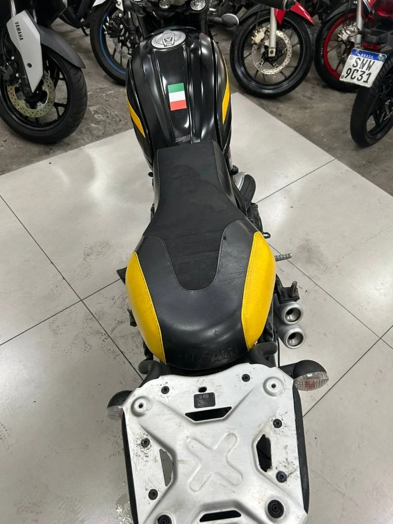 DUCATI SCRAMBLER FULL THROTTLE