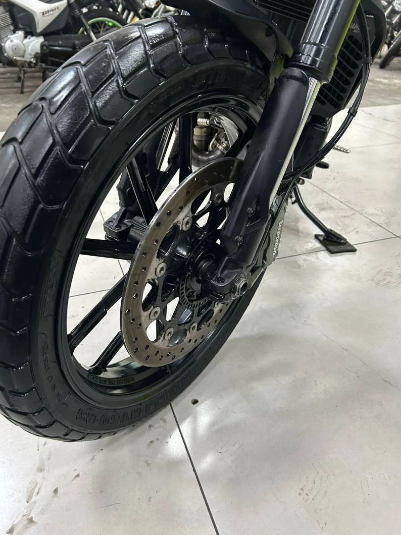 DUCATI SCRAMBLER FULL THROTTLE