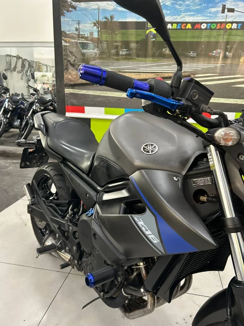 YAMAHA XJ6 N