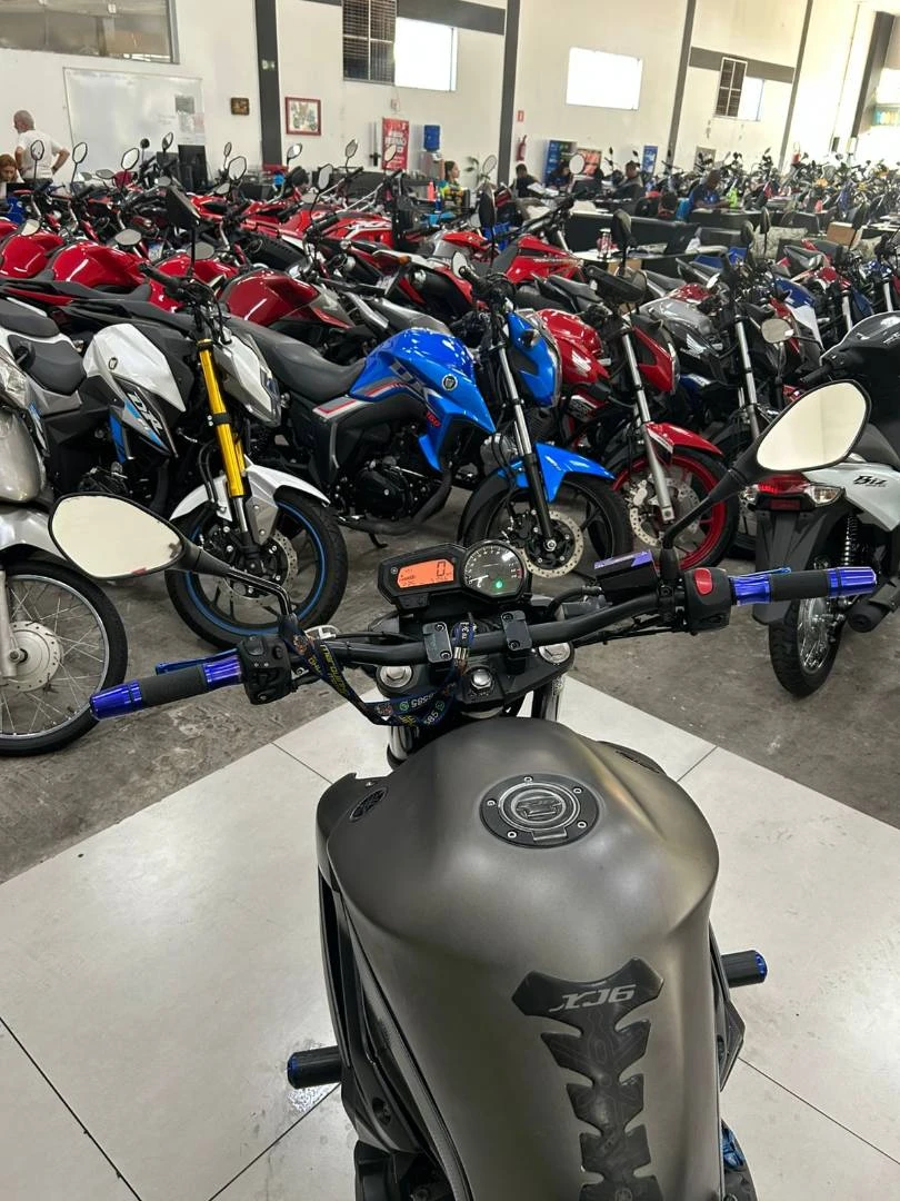 YAMAHA XJ6 N