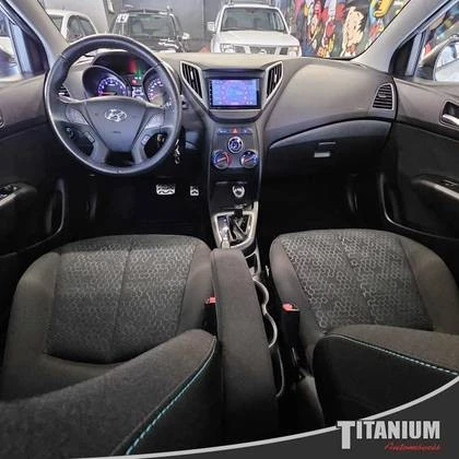 HYUNDAI HB20X