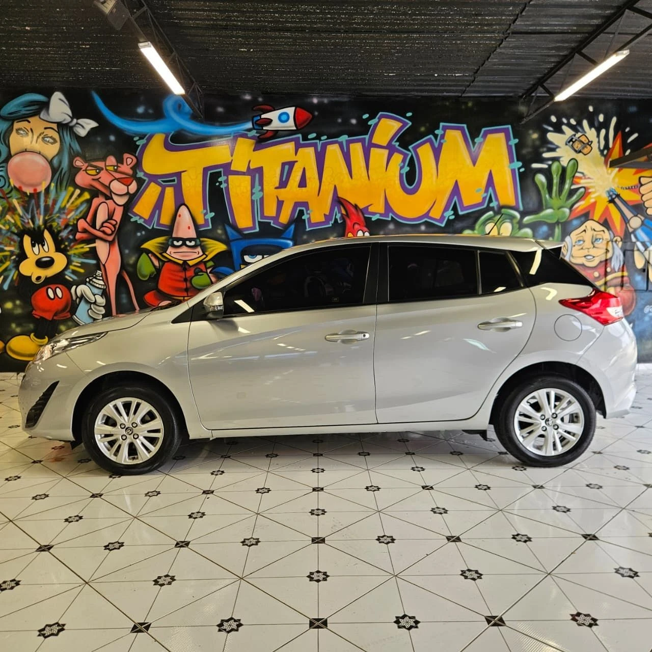 TOYOTA YARIS