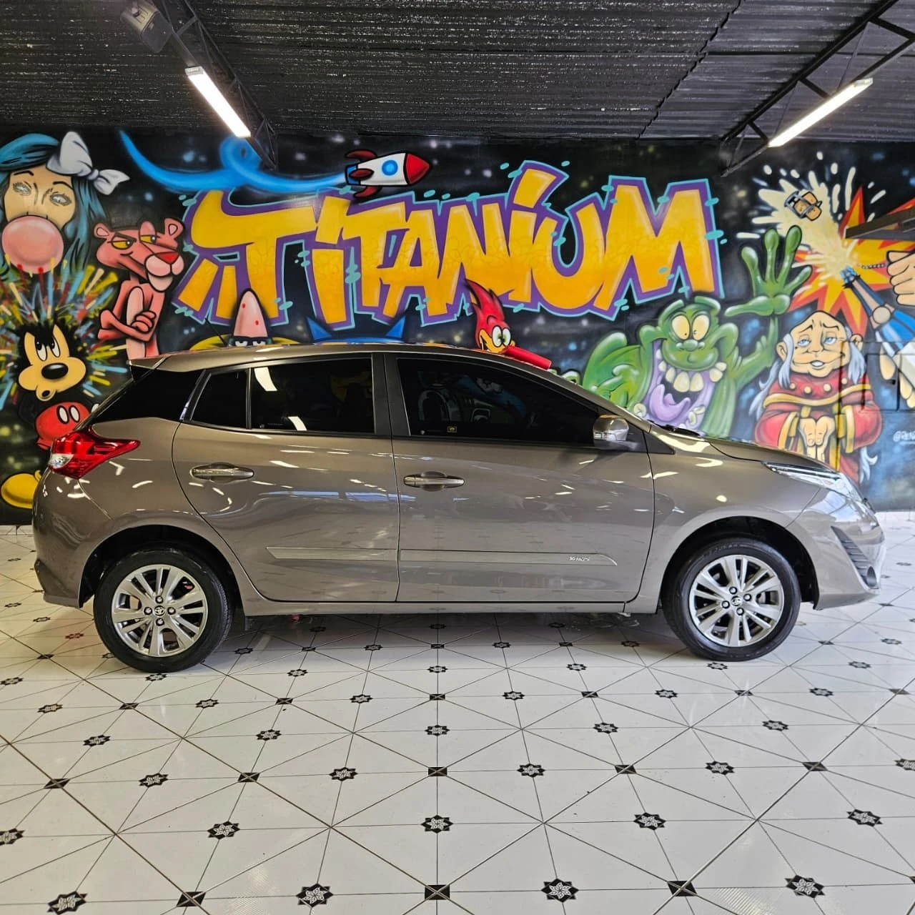 TOYOTA YARIS
