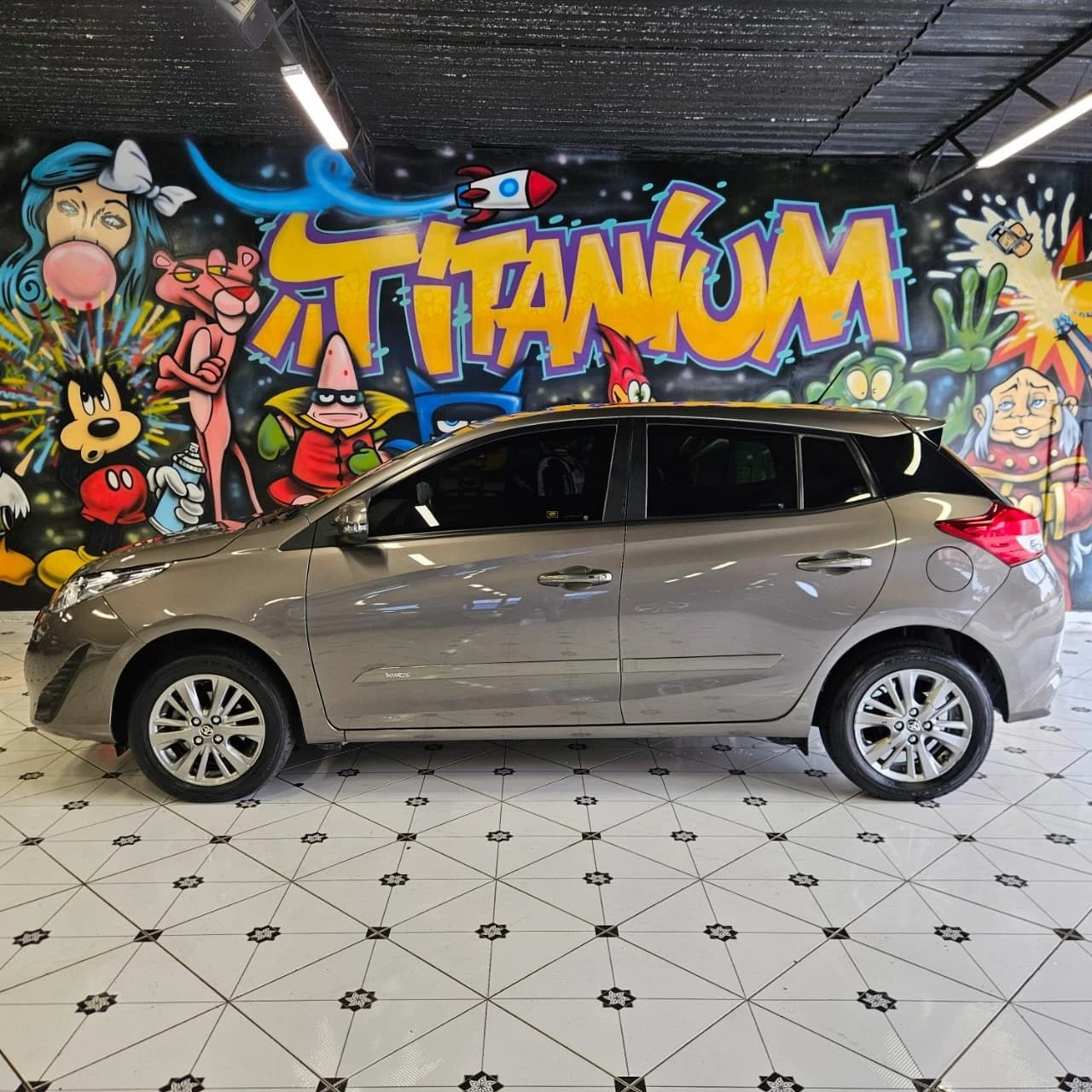 TOYOTA YARIS