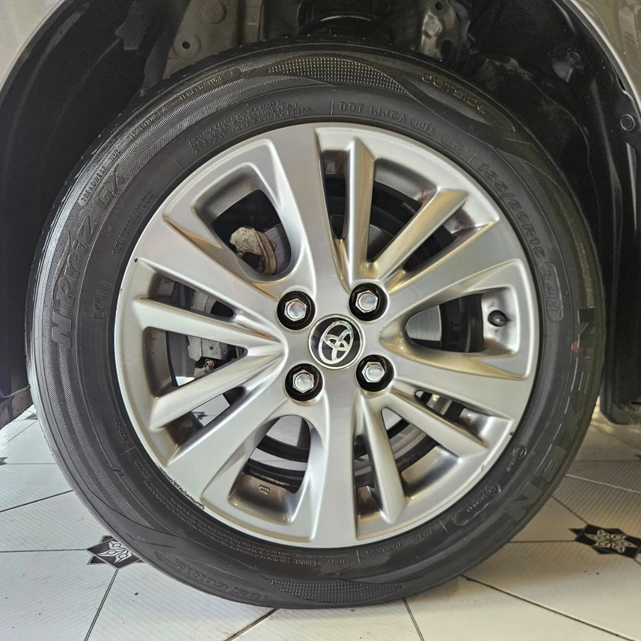 TOYOTA YARIS