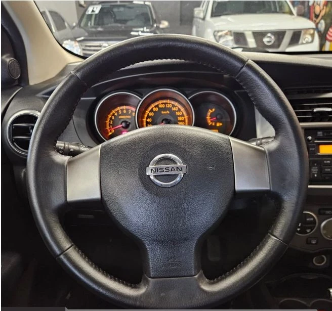 NISSAN GRAND LIVINA