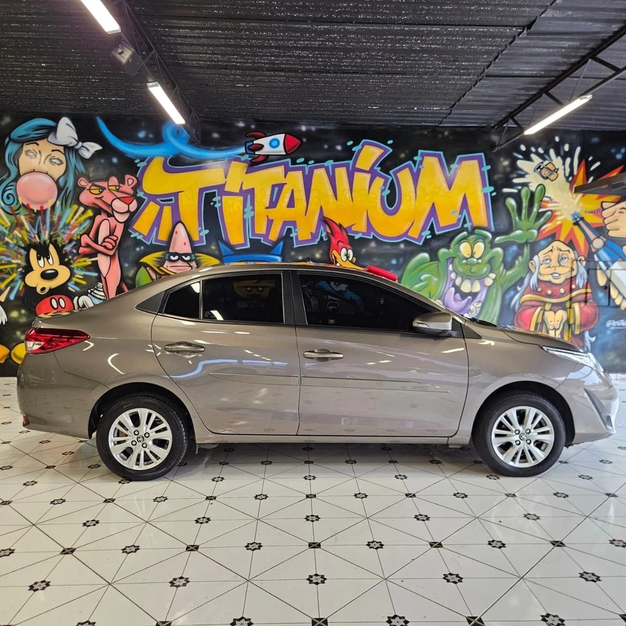 TOYOTA YARIS