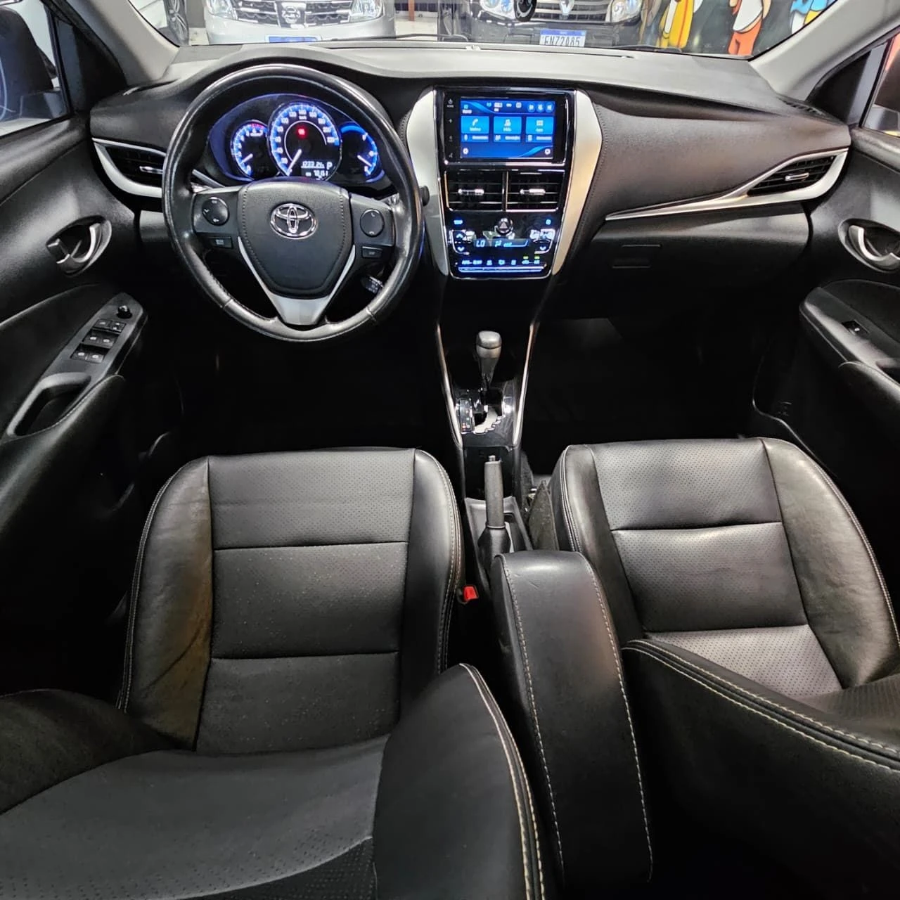 TOYOTA YARIS