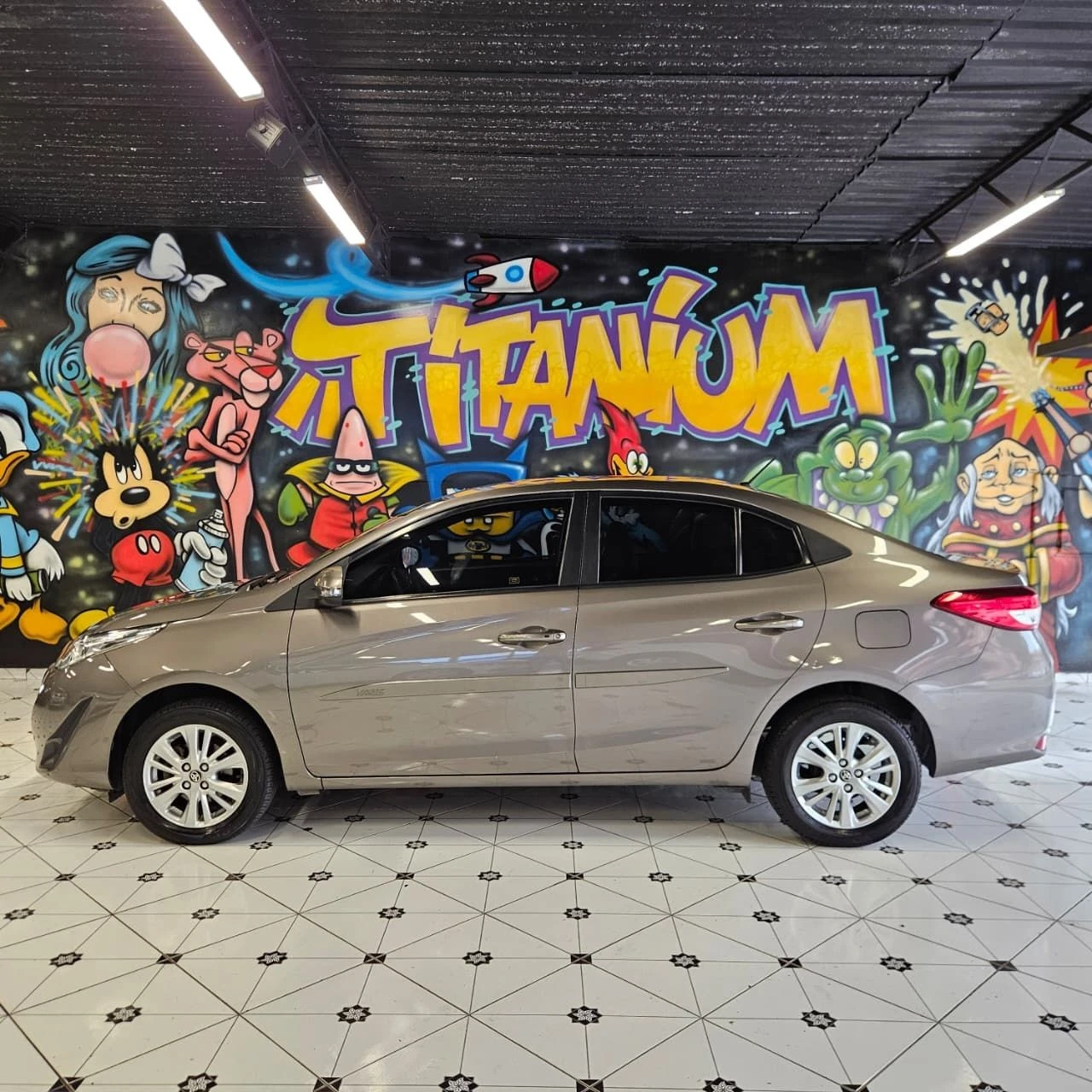 TOYOTA YARIS