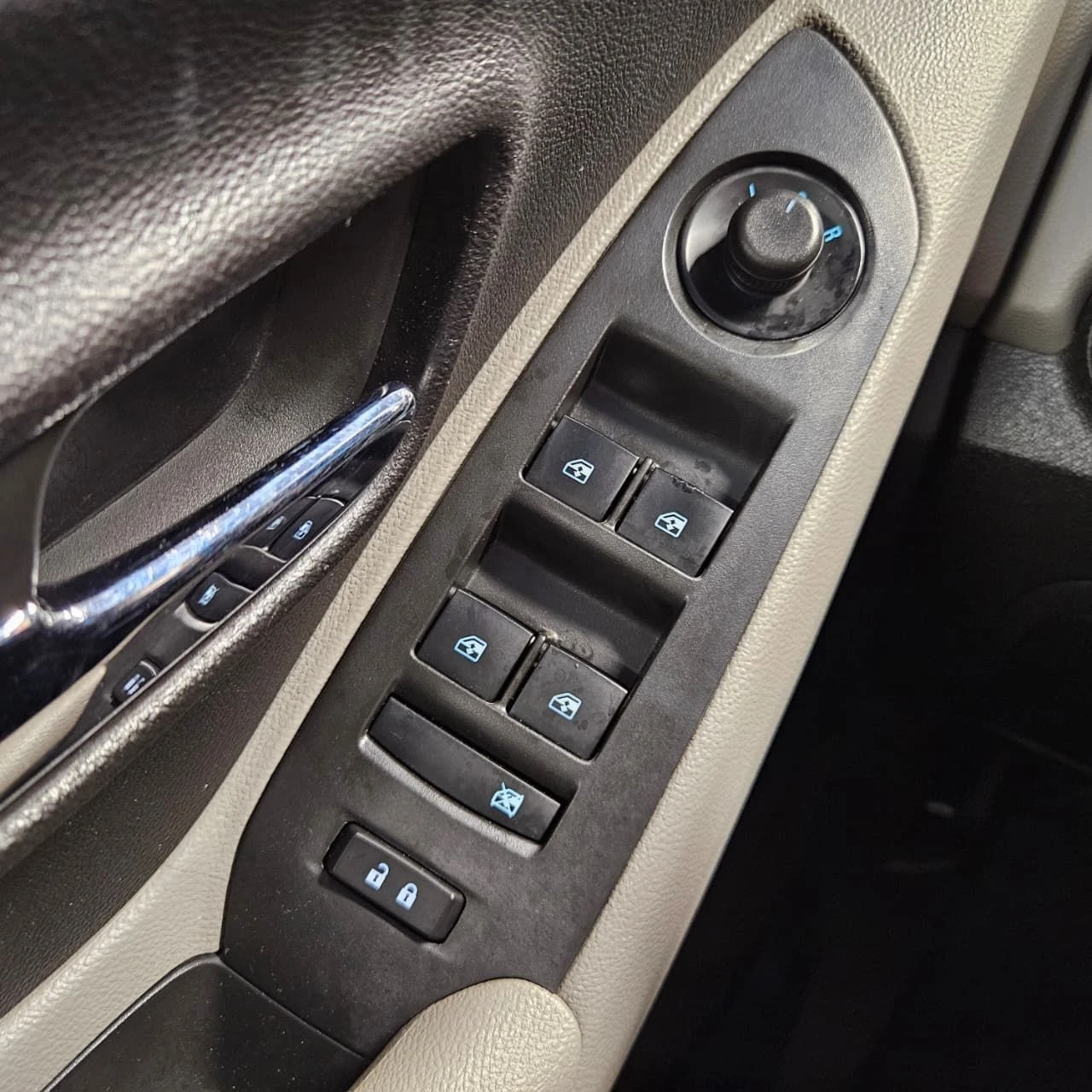 CHEVROLET TRACKER