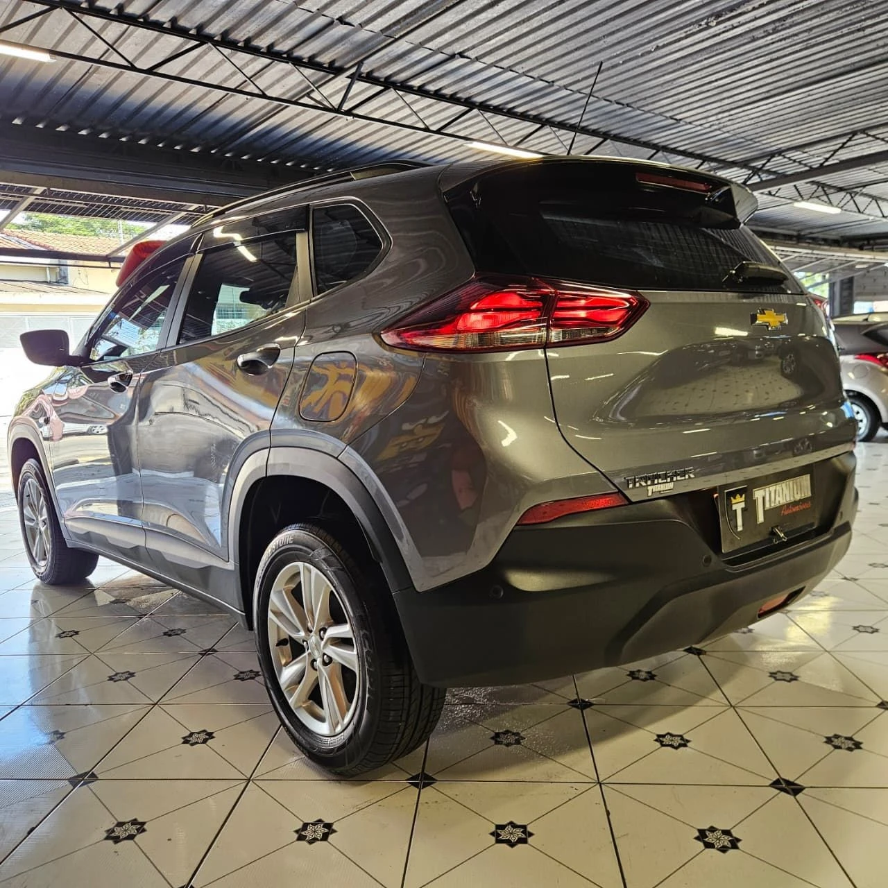 CHEVROLET TRACKER