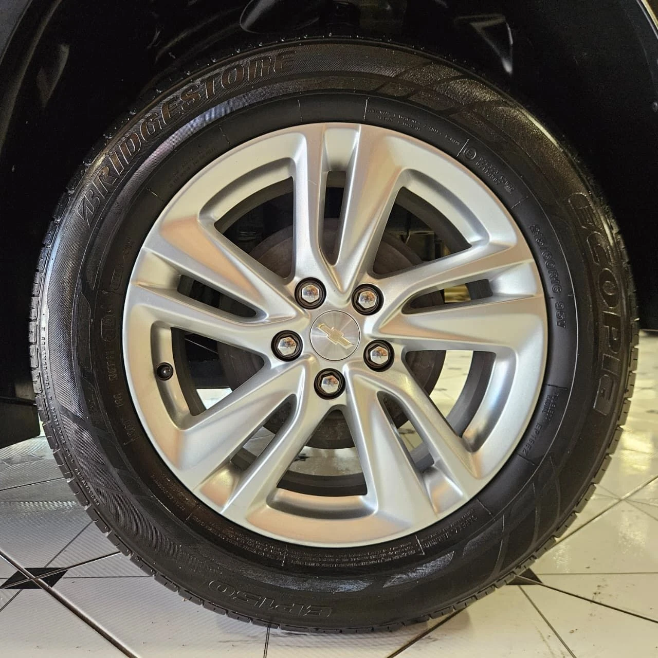 CHEVROLET TRACKER