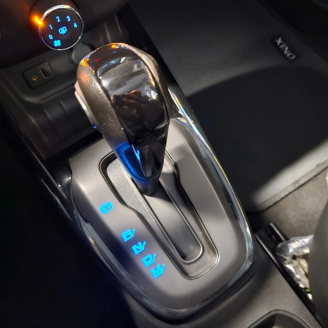 CHEVROLET ONIX