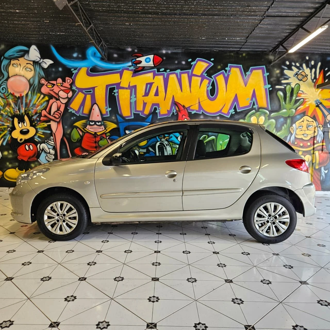 PEUGEOT 207
