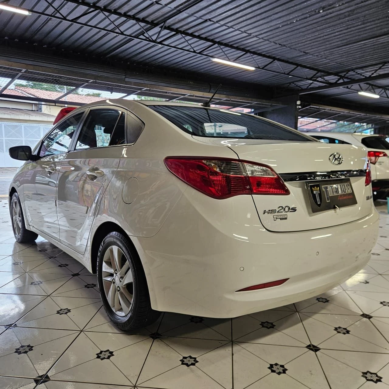 HYUNDAI HB20S