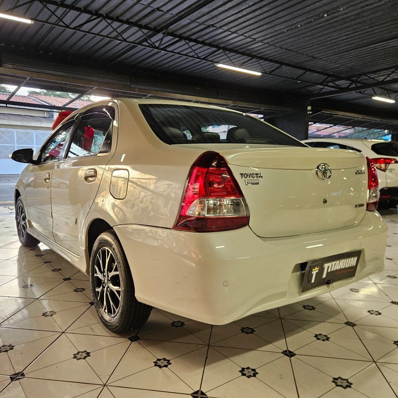 TOYOTA ETIOS