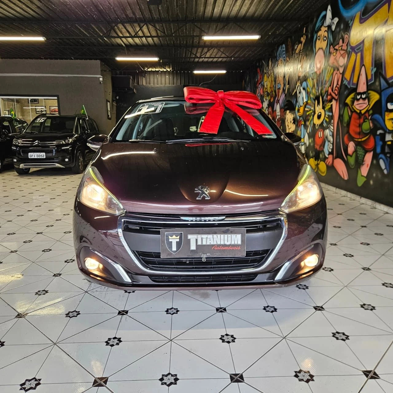 PEUGEOT 208