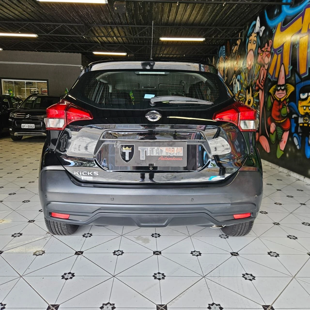 NISSAN KICKS