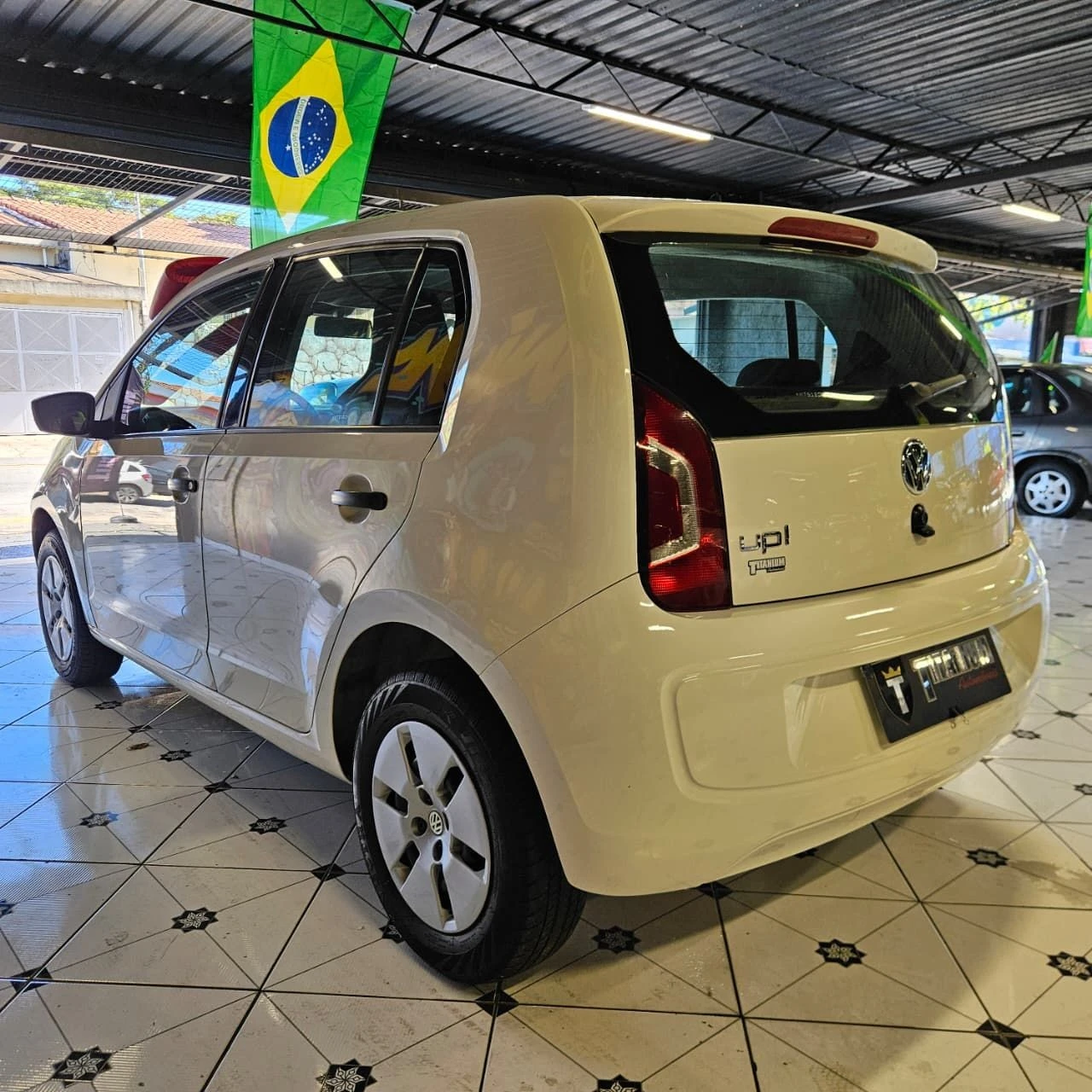 VOLKSWAGEN UP