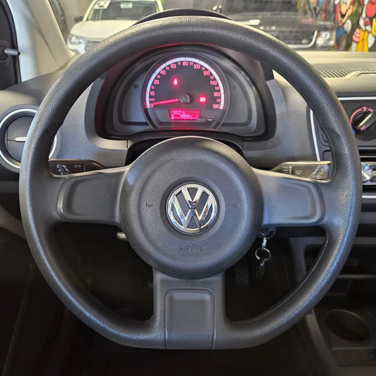 VOLKSWAGEN UP