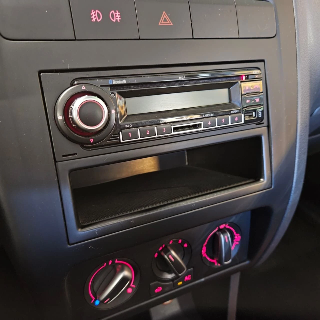 VOLKSWAGEN SPACEFOX