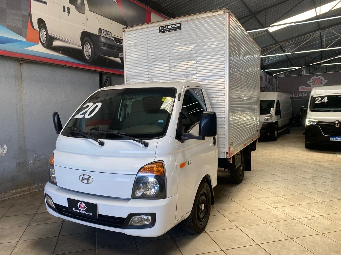 HYUNDAI HR