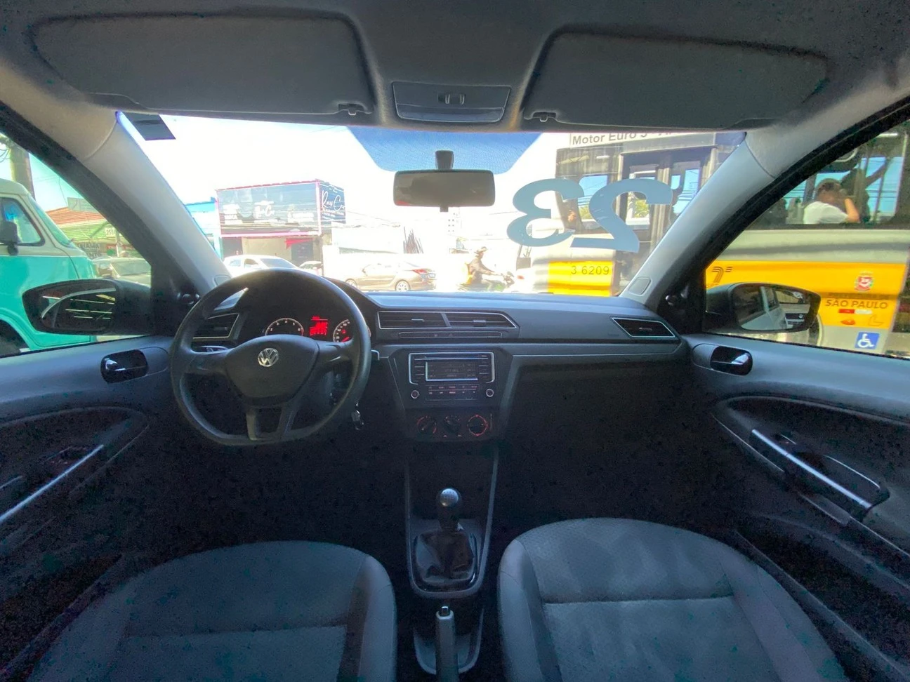 VOLKSWAGEN VOYAGE