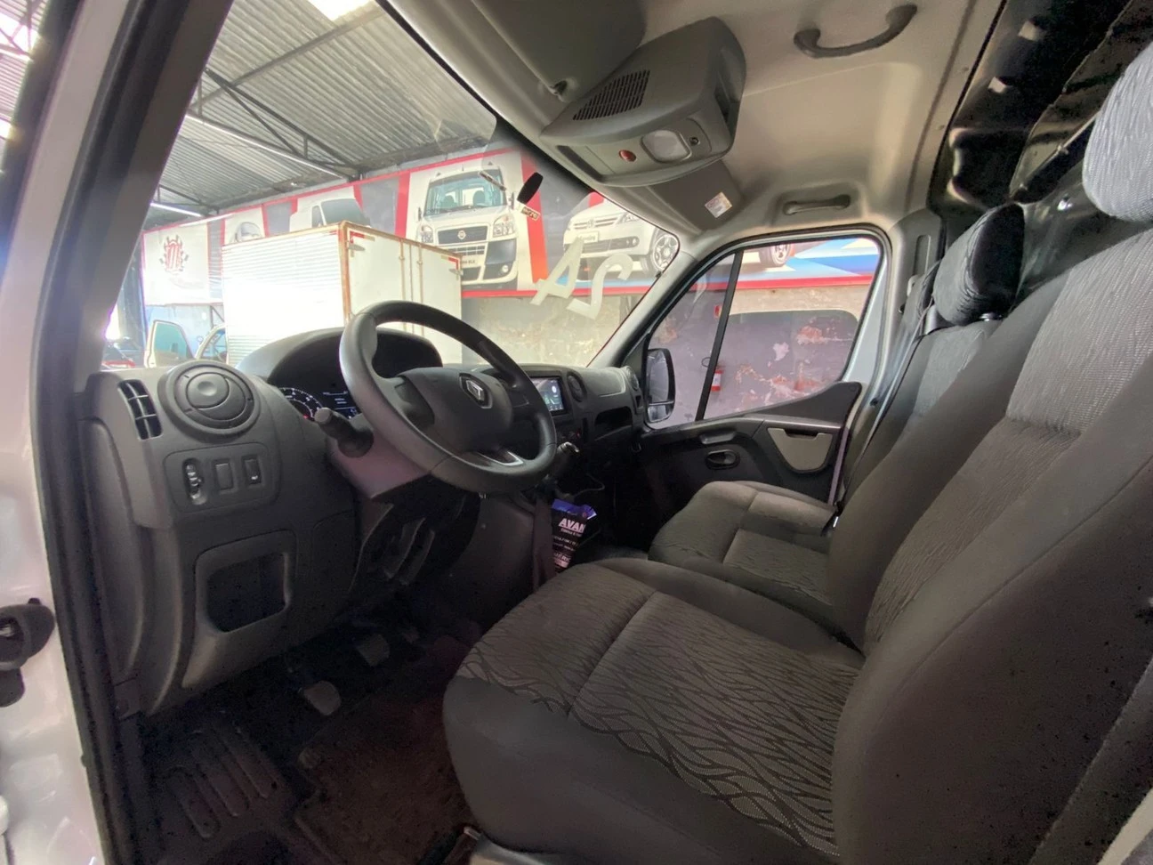 RENAULT MASTER