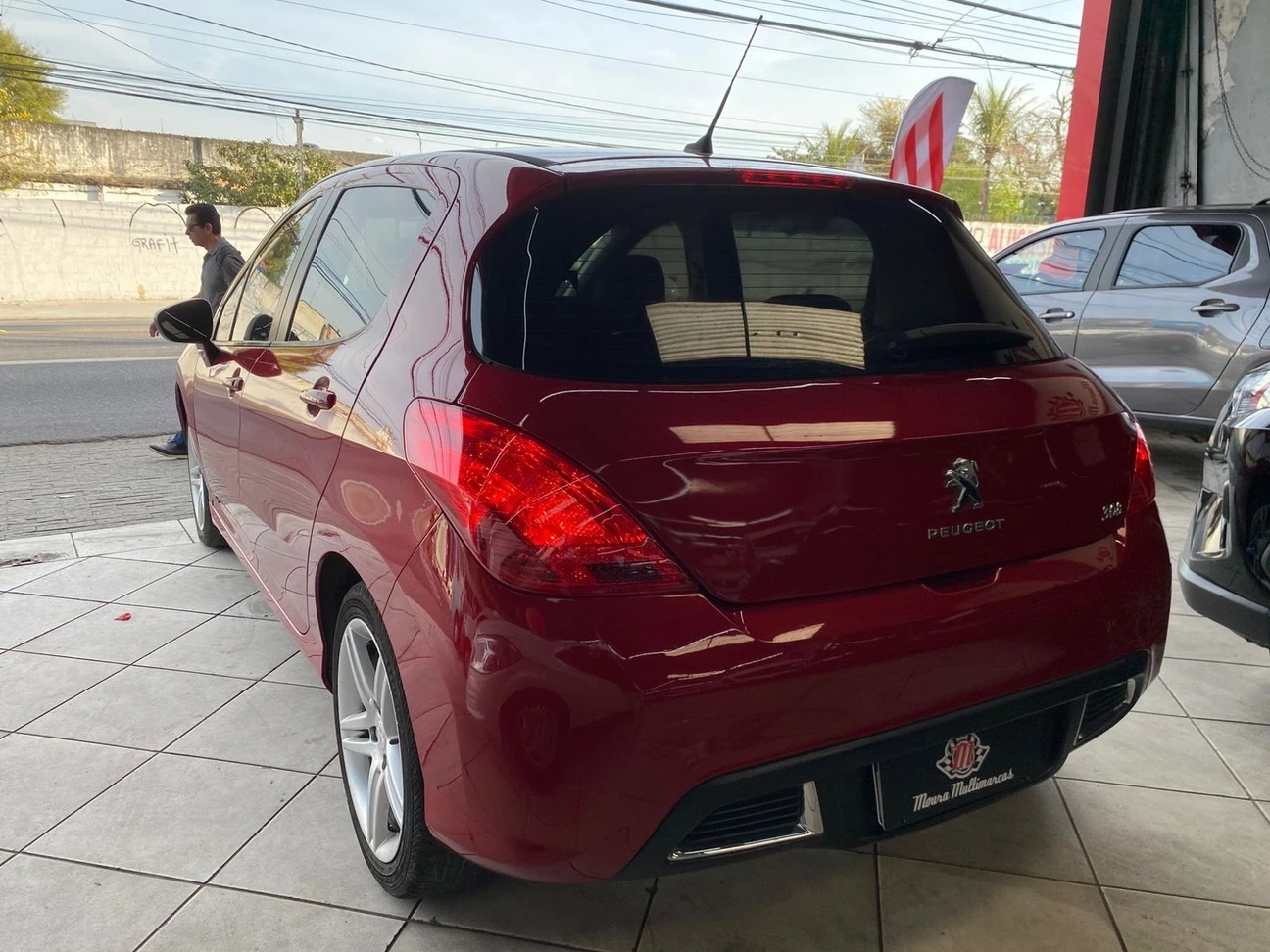 PEUGEOT 308