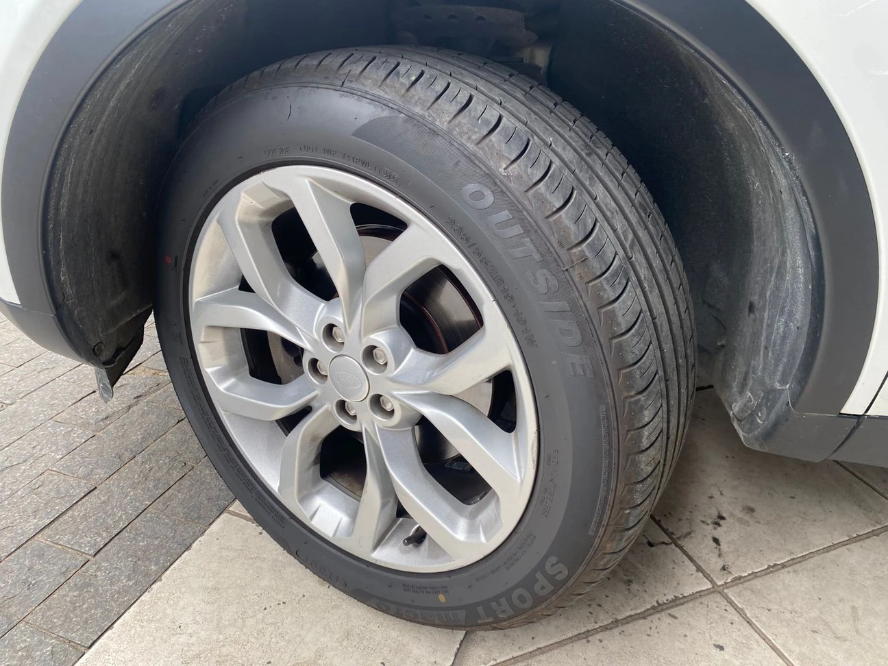 LAND ROVER DISCOVERY SPORT