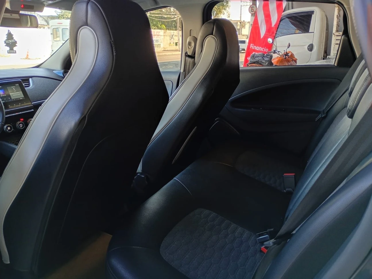 RENAULT ZOE