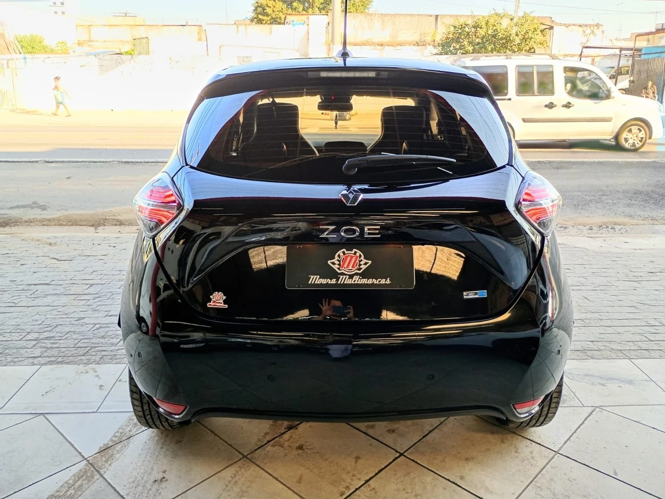 RENAULT ZOE