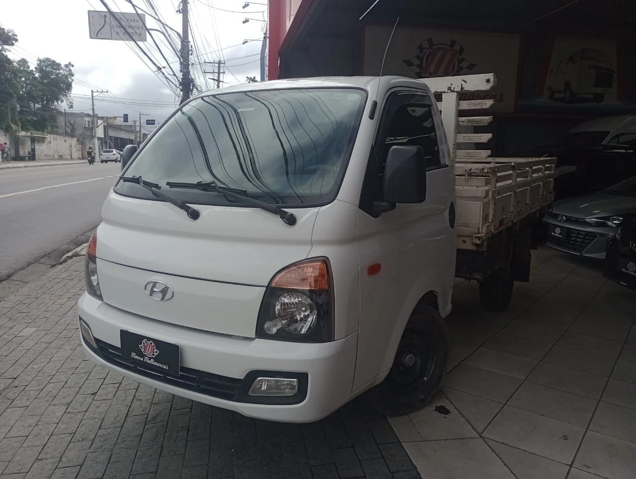 HYUNDAI HR