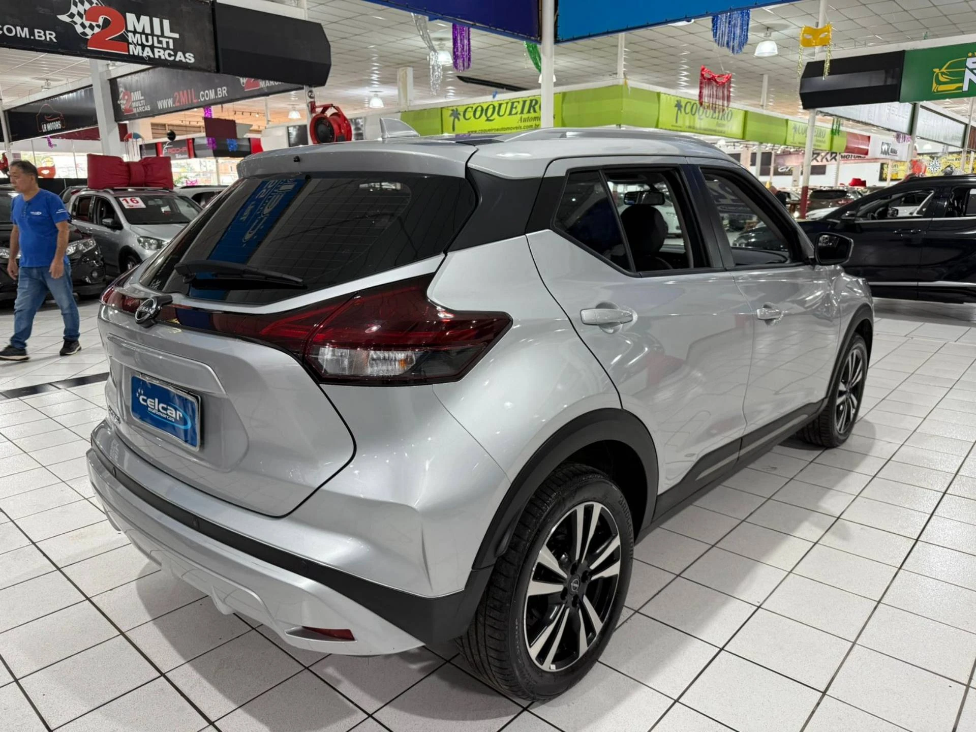 NISSAN KICKS