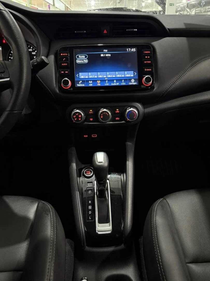NISSAN KICKS