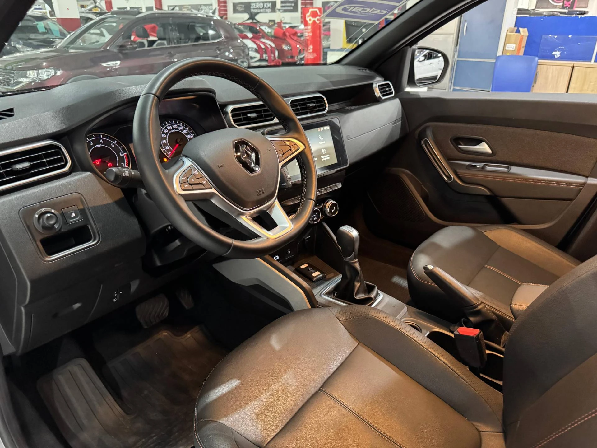 RENAULT DUSTER