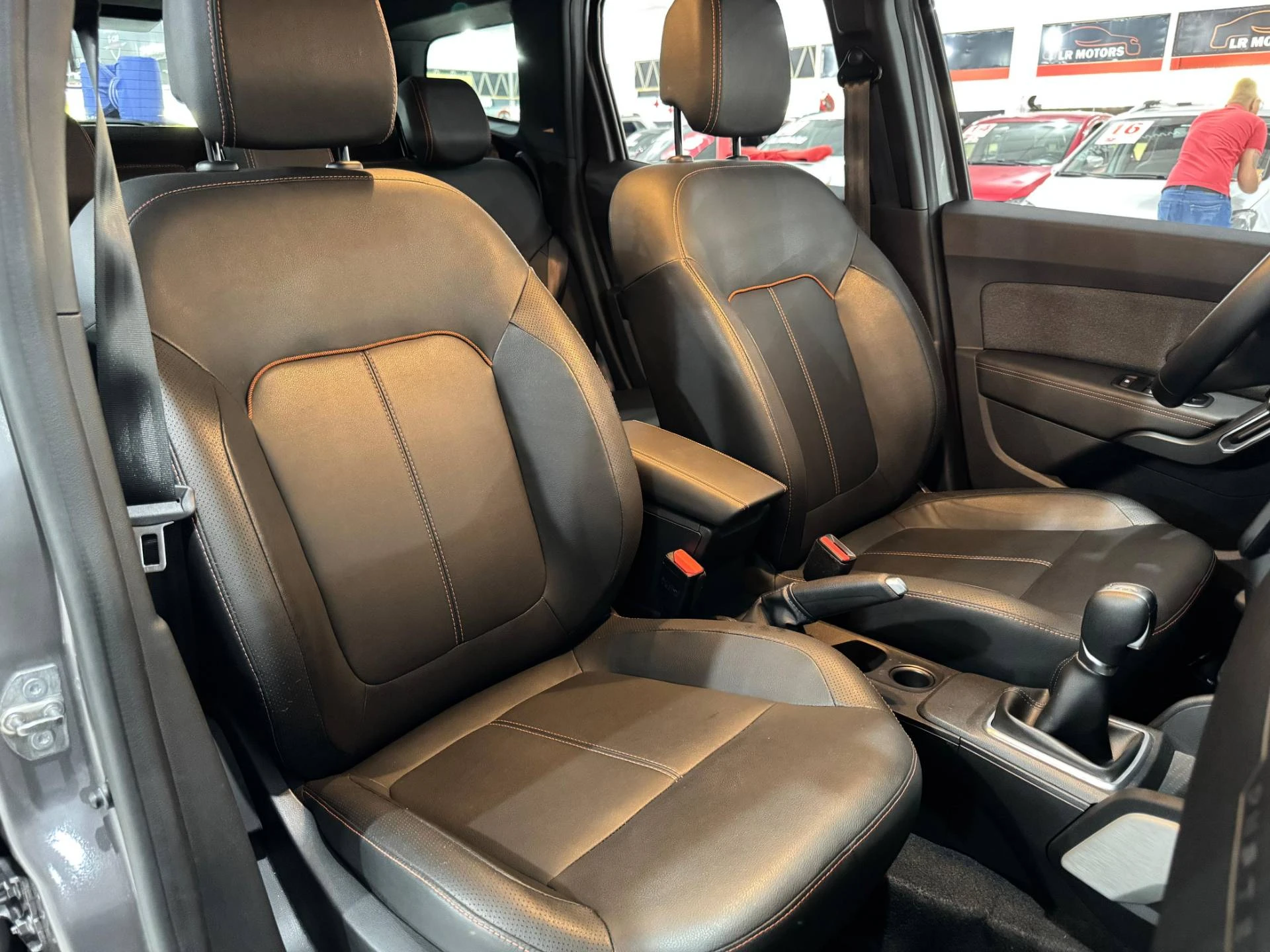 RENAULT DUSTER