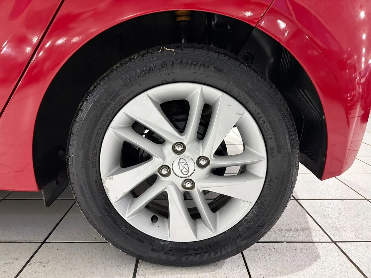 HYUNDAI HB20