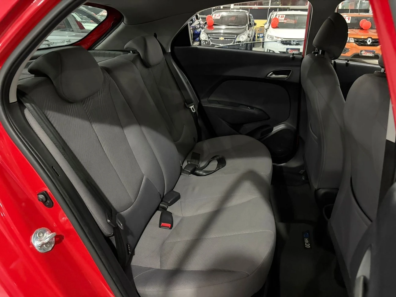 HYUNDAI HB20