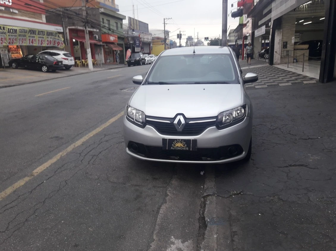 RENAULT SANDERO