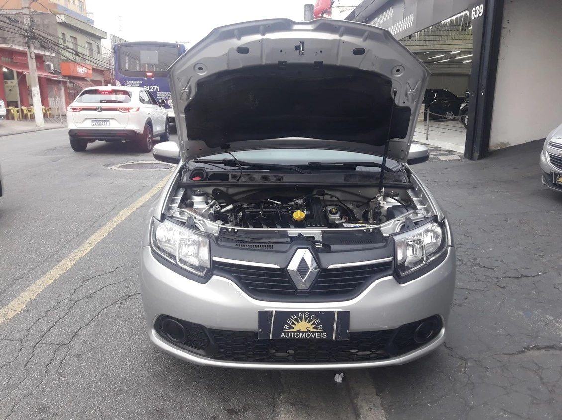 RENAULT SANDERO