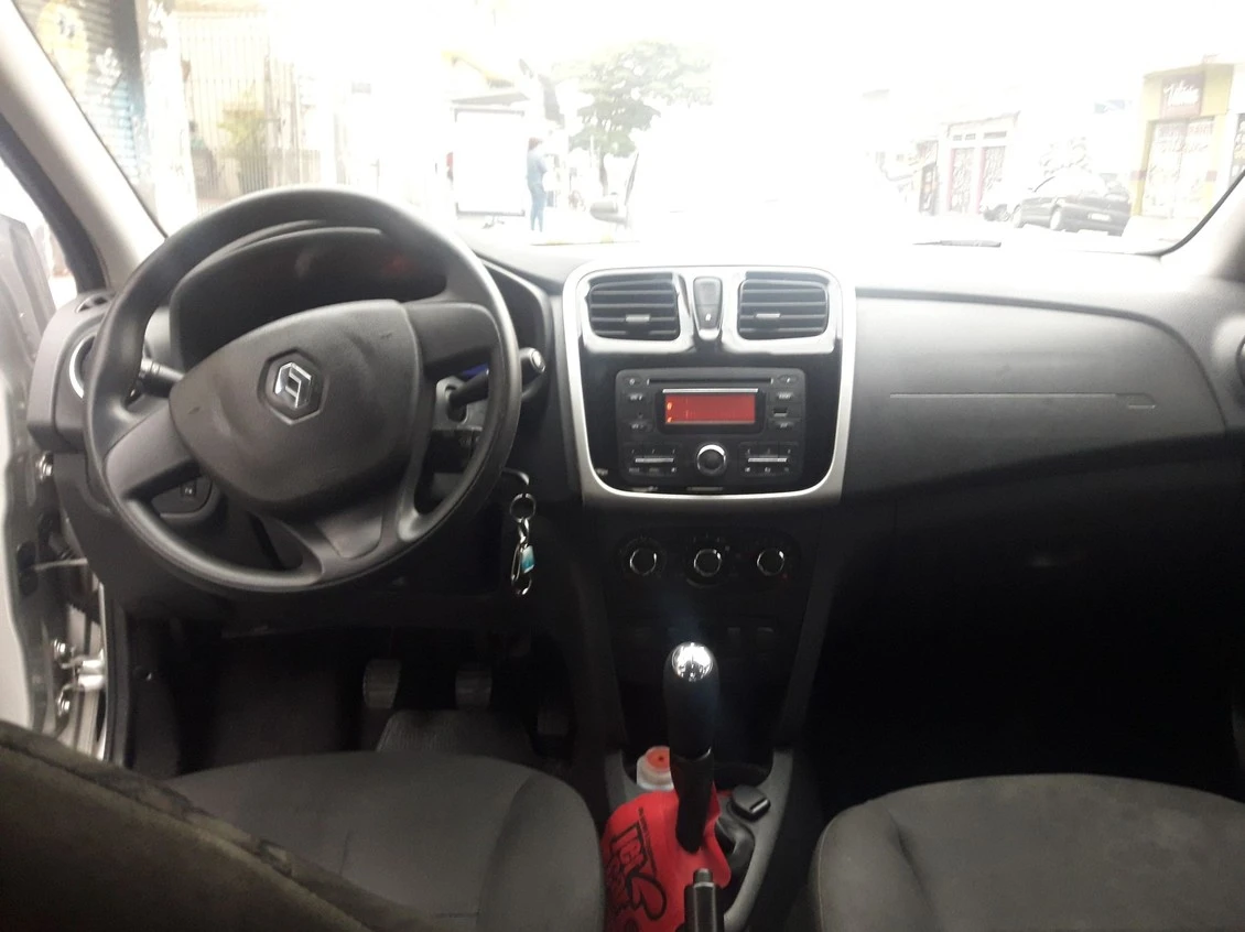RENAULT SANDERO