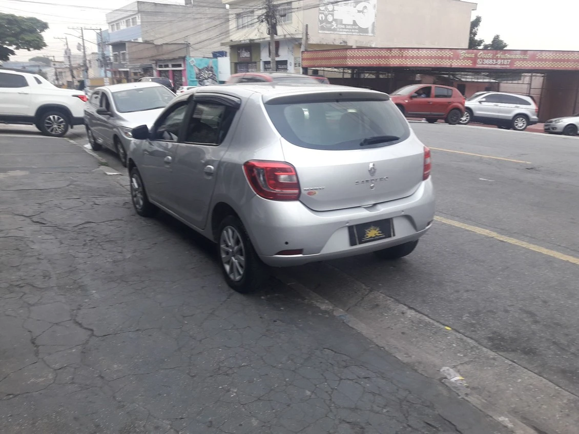 RENAULT SANDERO