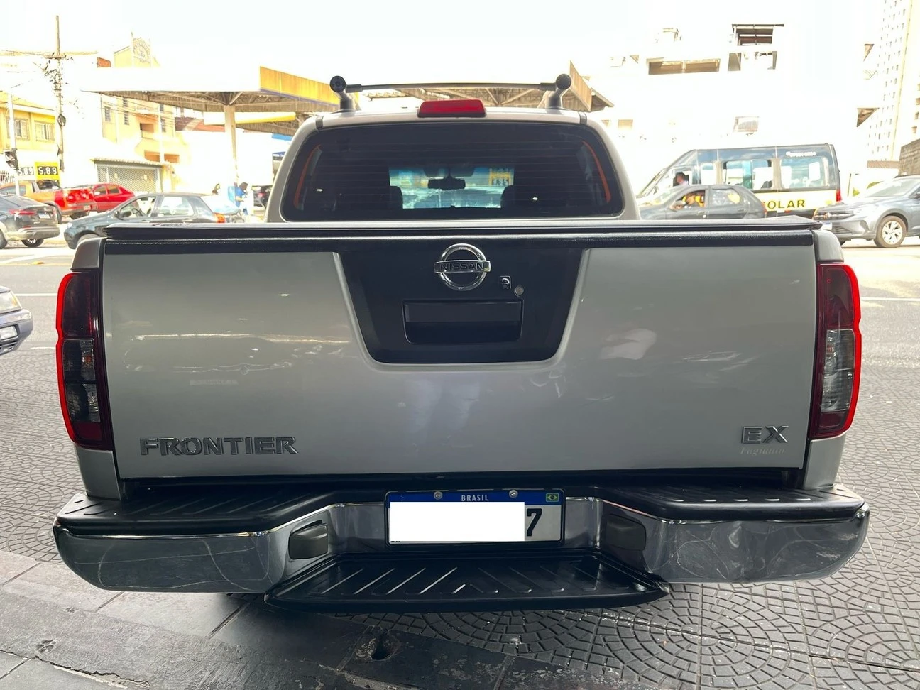 NISSAN FRONTIER