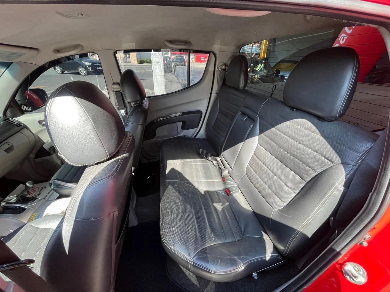 MITSUBISHI L200 TRITON