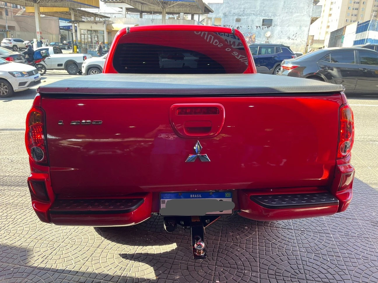 MITSUBISHI L200 TRITON