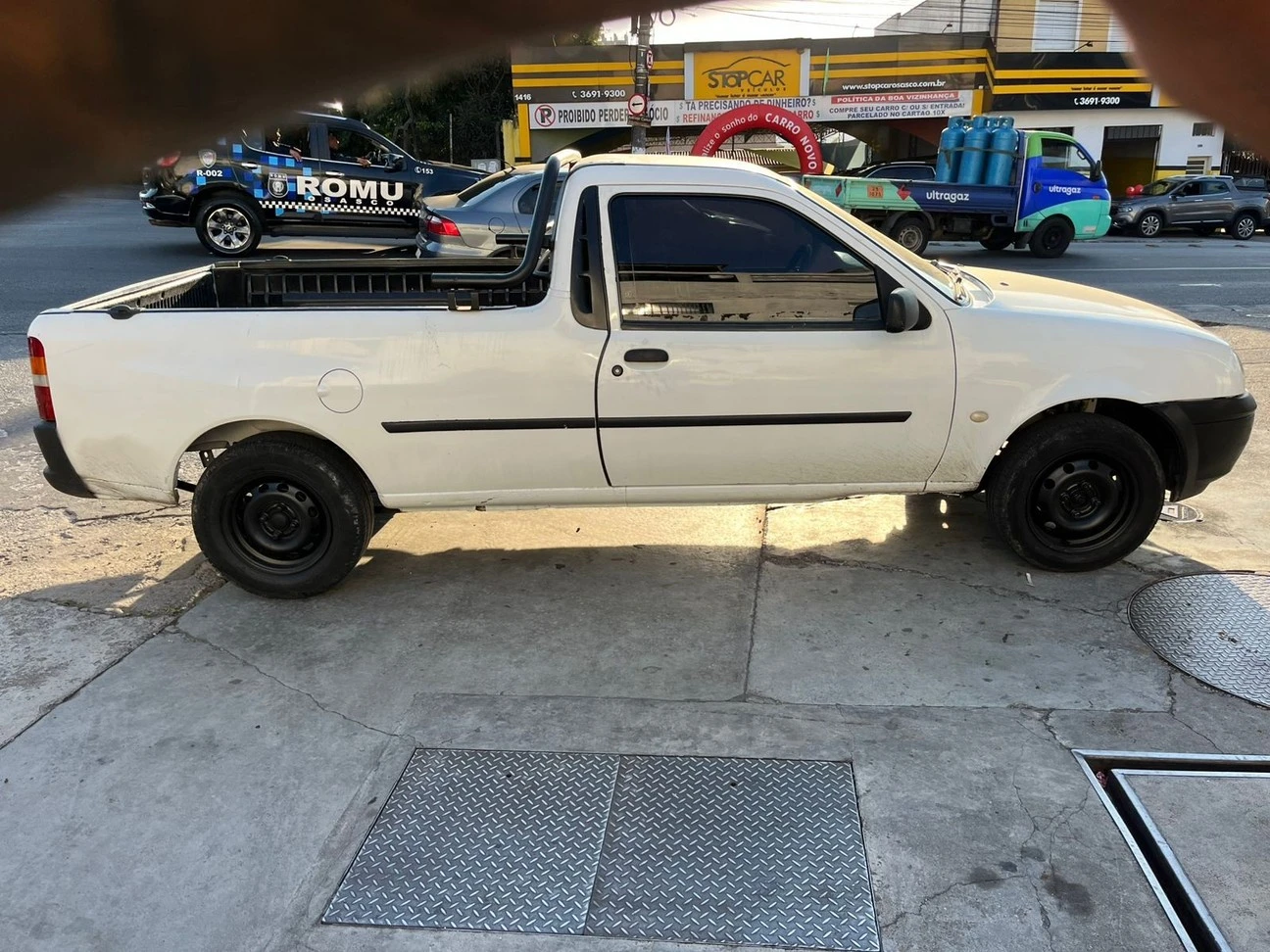 FORD COURIER