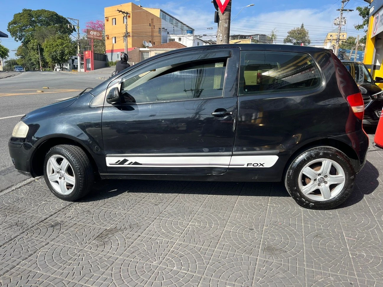 VOLKSWAGEN FOX